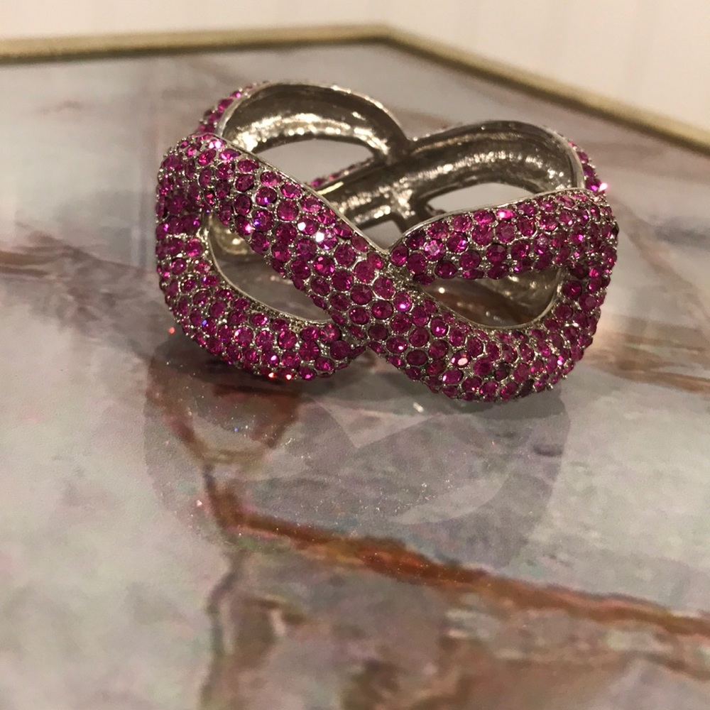 Betsey Johnson clasp bracelet